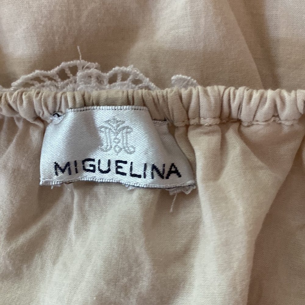Miguelina Crop top and skirt. - Picture 7 of 8